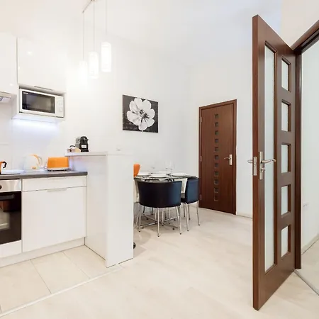 아파트 Modern Westend Citycenter *