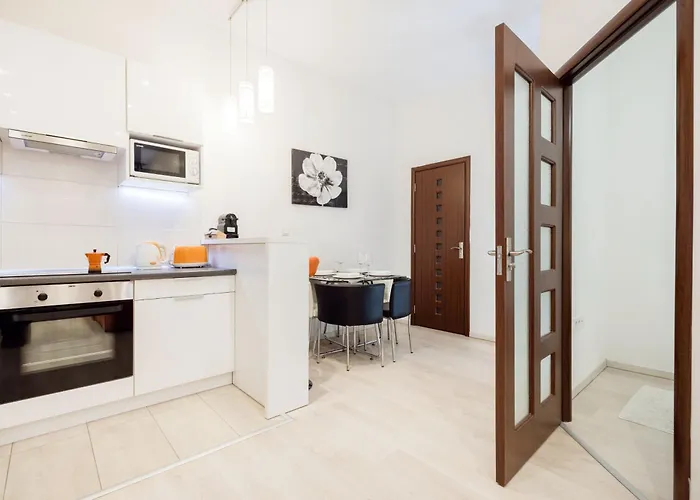 شقة Modern Westend Citycenter *